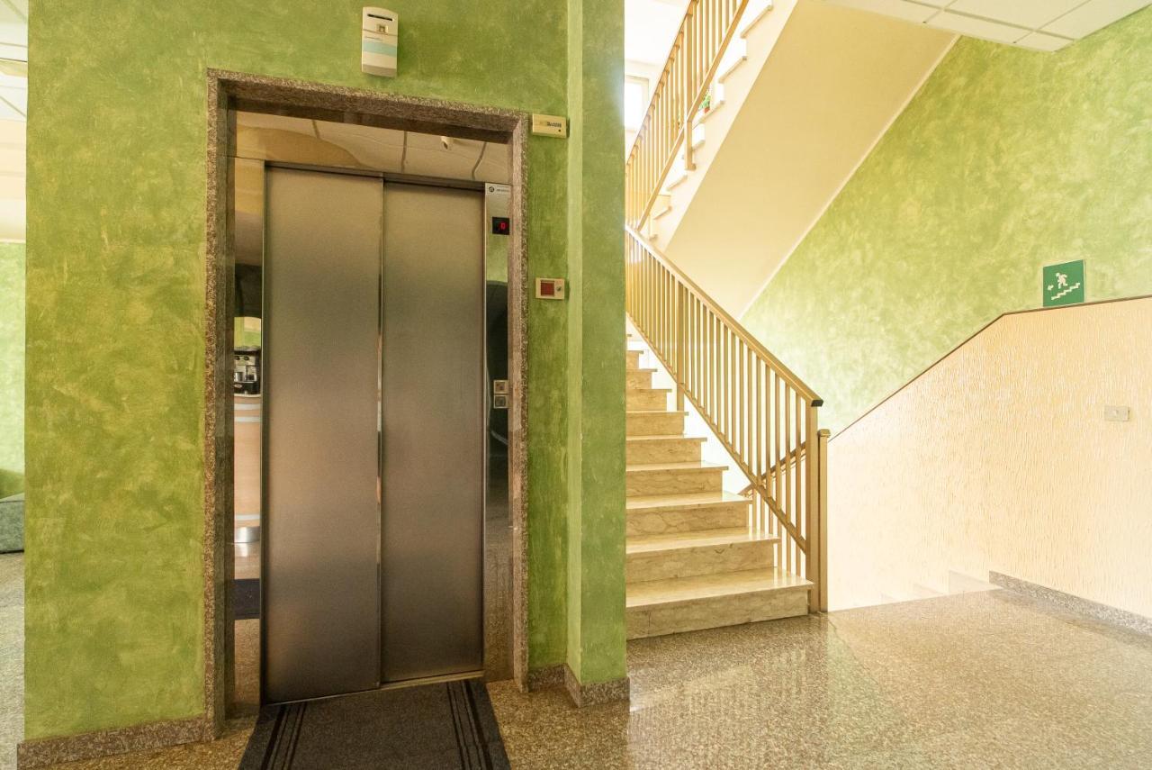 Hotel La Fonte A 300M Uscita A14 Pescara Nord Citta Sant'Angelo Exterior photo